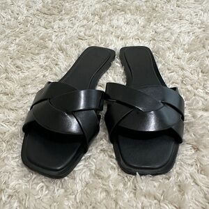 Slides/sandals